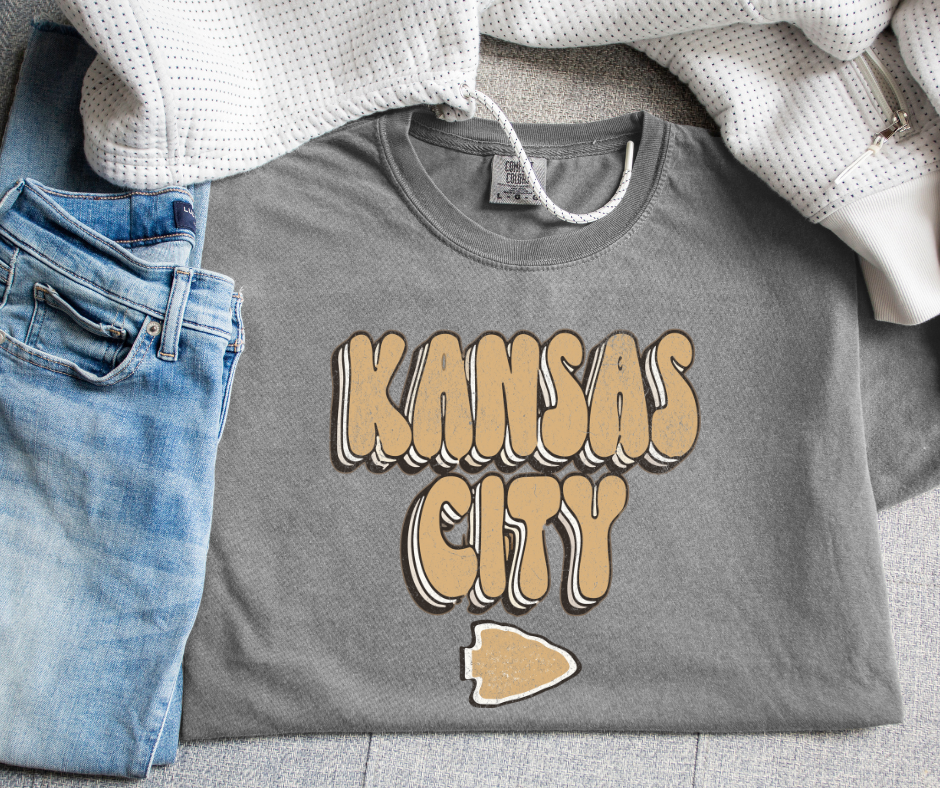 Neutral Retro Kansas City Arrowhead Pepper Tee - The Red Rival