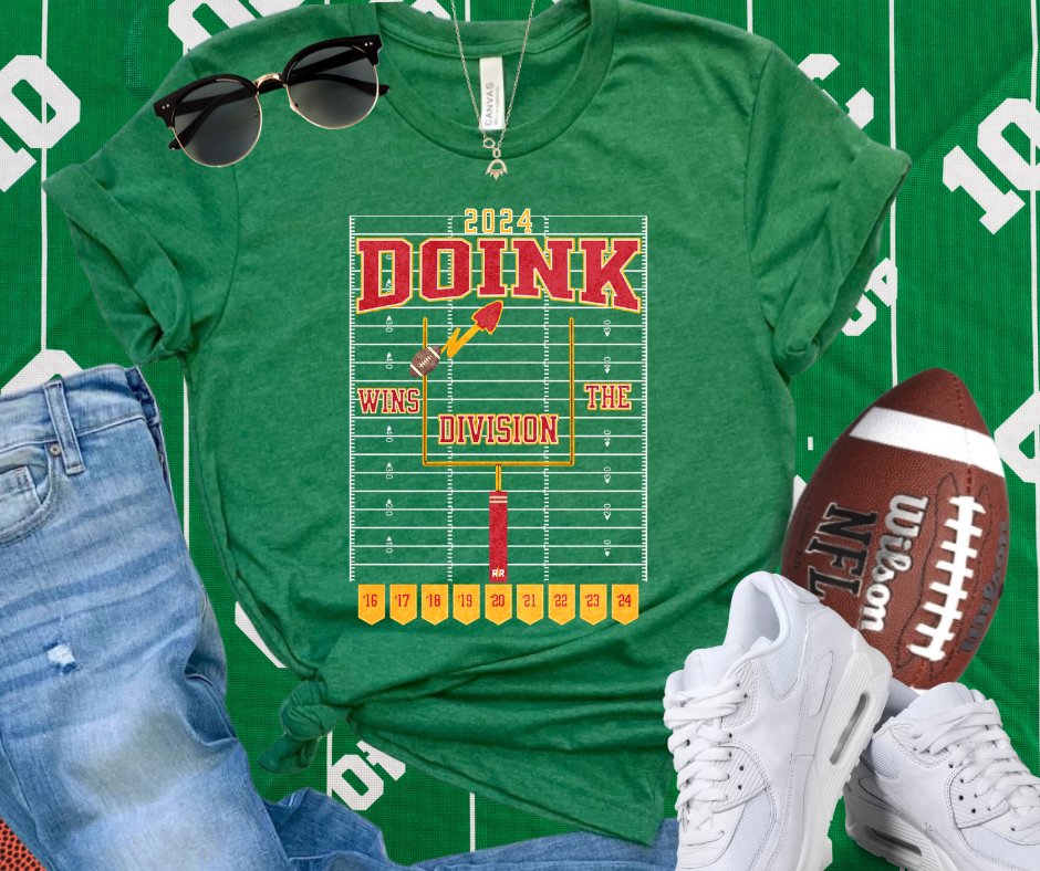 2024 DOINK WINS THE DIVISION FOOTBALL FIELD GREEN TEE (FINAL SALE) - Graphic Tee - The Red Rival