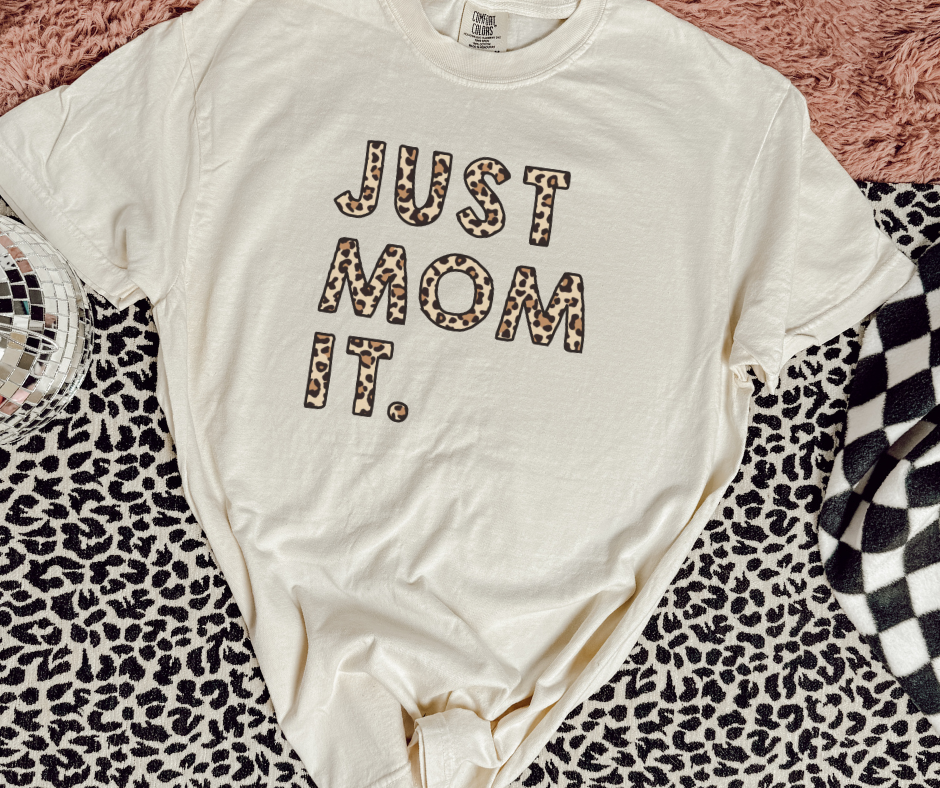 Just Mom It. Ivory Tee - The Red Rival